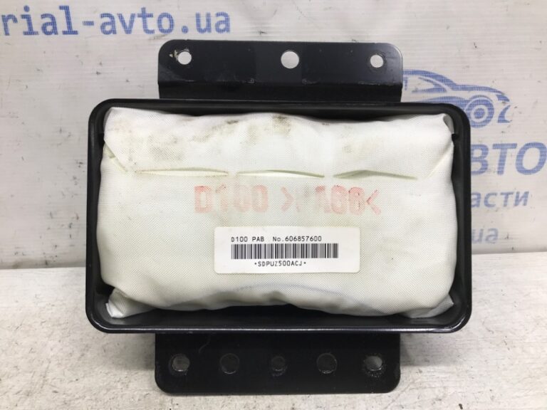 Подушка безопасности в торпеду SsangYong Kyron 2004-2017 86210-09002 (Арт. 34391)