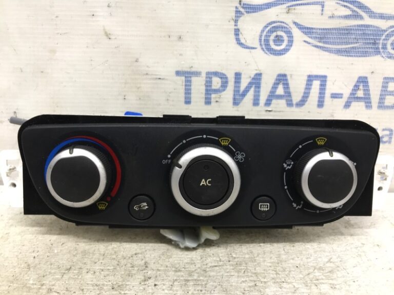 Блок управления кондиционером Renault Megane 2008-2016 275105840R (Арт. 34478)