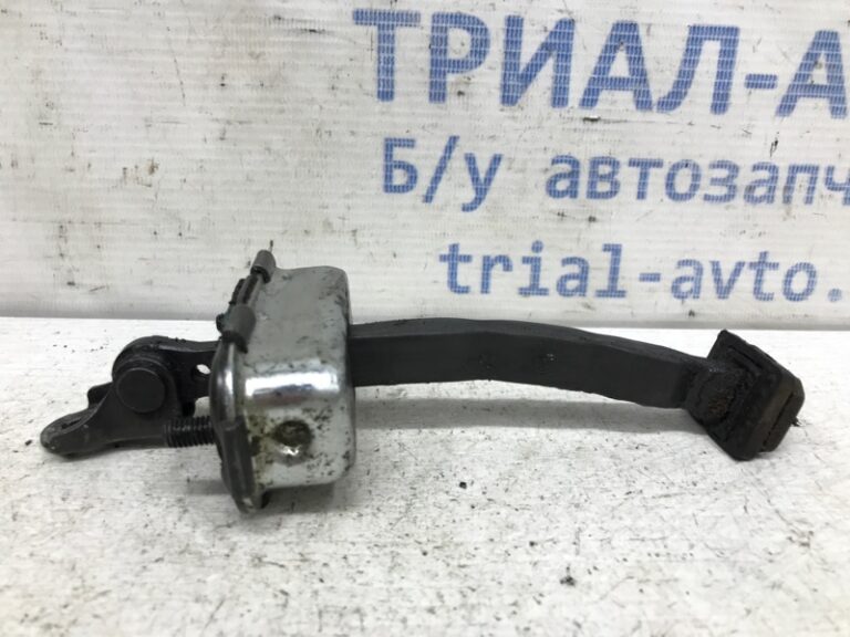 Ограничитель двери передний левый Hyundai Santa fe 2012-2019 79380-2W010 (Арт. 34630)