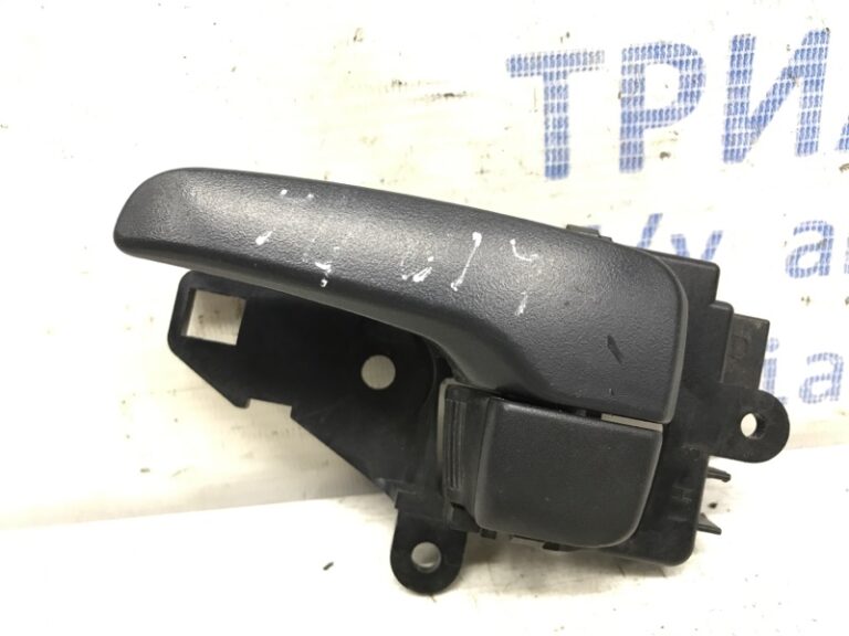 Ручка двери внутренняя левая Mitsubishi Lancer 2007-2017 MN105359 (Арт. 34646)