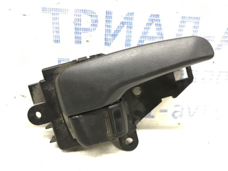 Ручка двери внутренняя правая Mitsubishi Lancer 2007-2017 MN105360 (Арт. 34647)