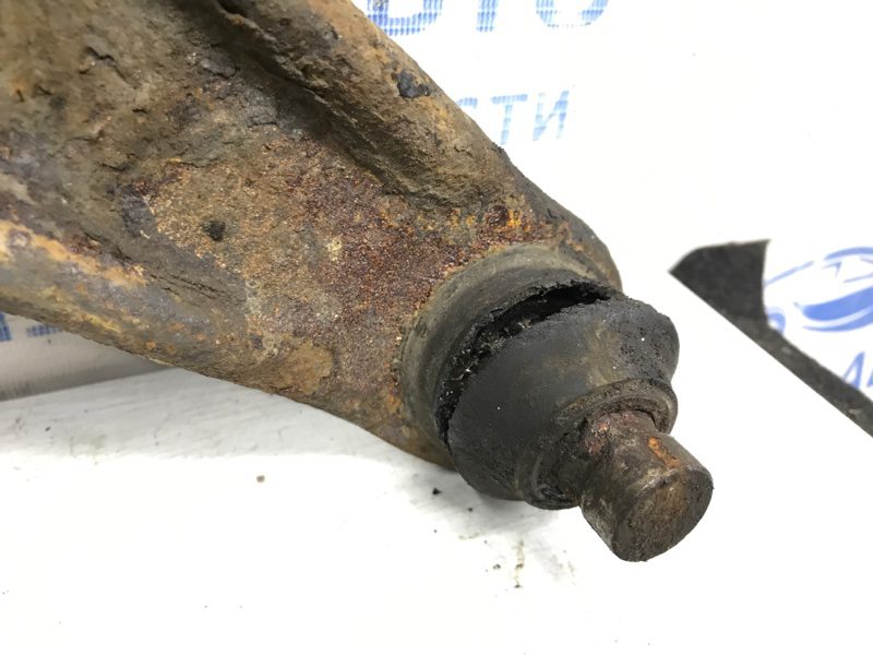 Рычаг правый Mitsubishi Lancer 2007-2017 4013A218 (Арт. 34711) Рычаг правый Mitsubishi Lancer 2007-2017 4013A218 (Арт. 34711)