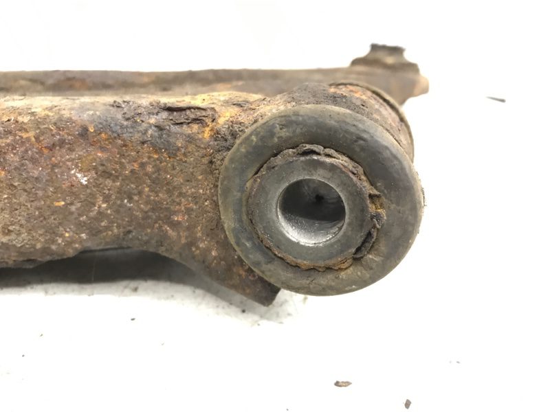 Рычаг правый Mitsubishi Lancer 2007-2017 4013A218 (Арт. 34711) Рычаг правый Mitsubishi Lancer 2007-2017 4013A218 (Арт. 34711)