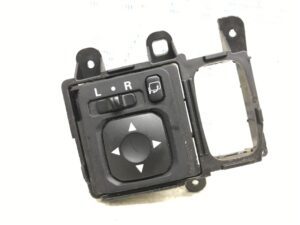 Корректор зеркал Mitsubishi Pajero Wagon 2006-2022 MR951187 (Арт. 34841)
