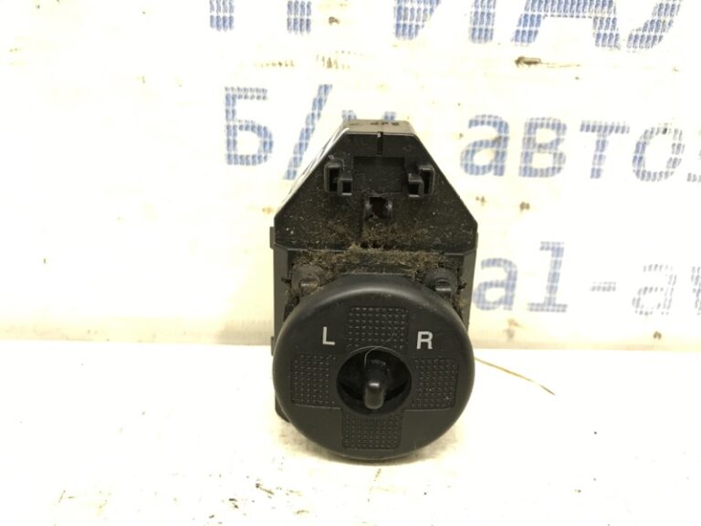 Корректор зеркал Hyundai Tucson 2004-2009 935702E205LM (Арт. 34924)