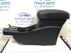Подлокотник Mitsubishi Outlander 2007-2012 8011A085YA (Арт. 34931)