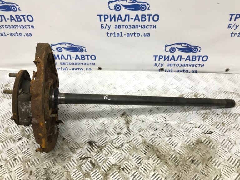Привод задний правый Mitsubishi L200 2006-2015 3715A061 (Арт. 35043)