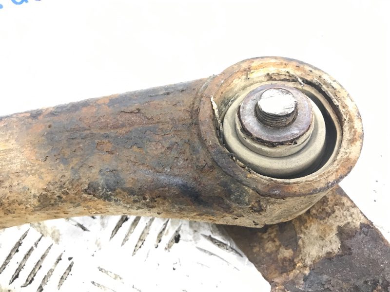Рычаг задней подвески продольный правый Mitsubishi Pajero Sport 1996-2008 MR448510 (Арт. 35050) Рычаг задней подвески продольный правый Mitsubishi Pajero Sport 1996-2008 MR448510 (Арт. 35050)