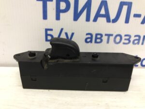 Кнопка стеклоподъемника Mitsubishi Pajero Sport 1996-2008 MR194819 (Арт. 35319)