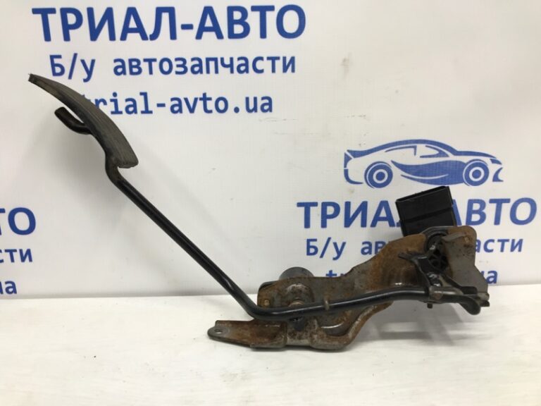 Педаль газа Mitsubishi Pajero Sport 1996-2008 MR569608 (Арт. 35329)