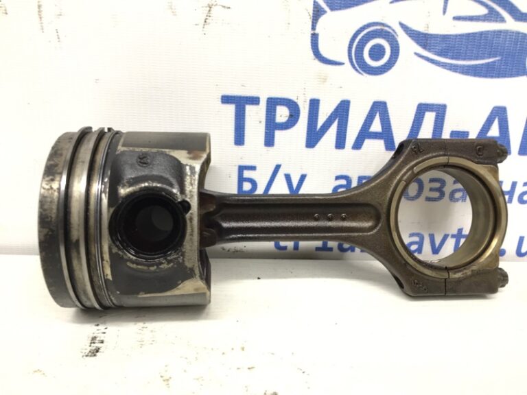 Поршень с шатуном Toyota Avensis 2009-2018 13201WA020 (Арт. 35375)