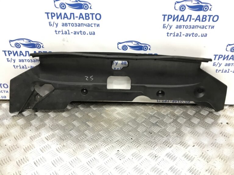 Накладка передней панели Mitsubishi ASX 2010- 6400C948 (Арт. 35440)