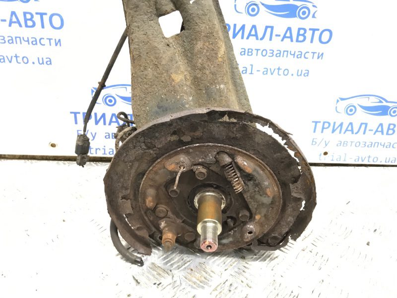 Рычаг задней подвески продольный правый Mitsubishi Lancer 2003-2009 MR519134 (Арт. 35950) Рычаг задней подвески продольный правый Mitsubishi Lancer 2003-2009 MR519134 (Арт. 35950)