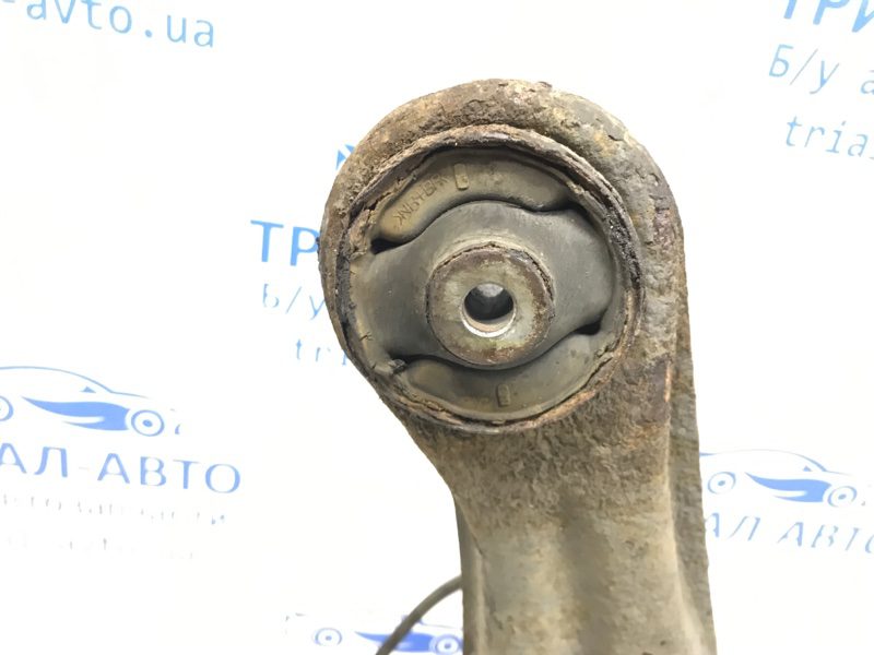 Рычаг задней подвески продольный правый Mitsubishi Lancer 2003-2009 MR519134 (Арт. 35950) Рычаг задней подвески продольный правый Mitsubishi Lancer 2003-2009 MR519134 (Арт. 35950)