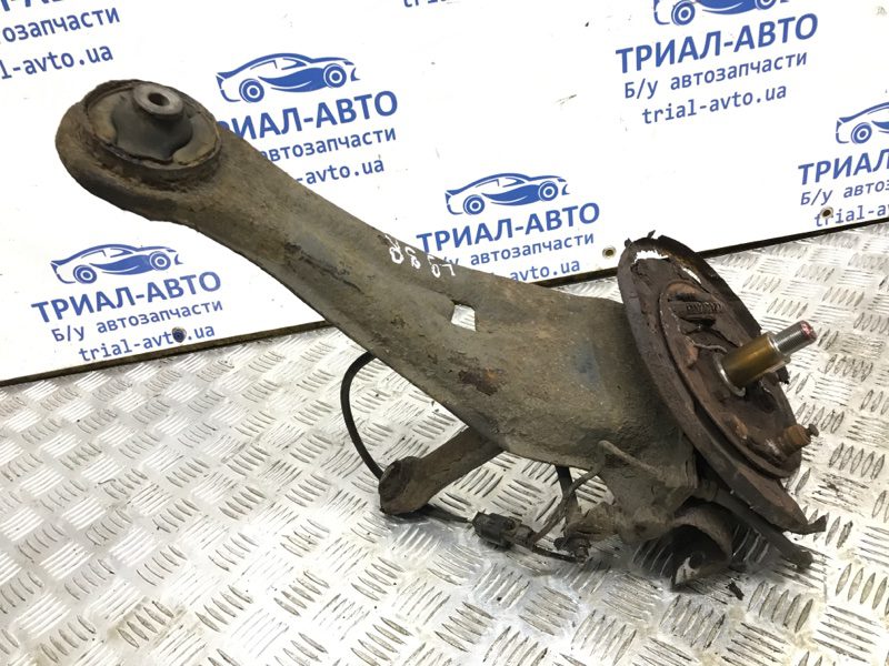 Рычаг задней подвески продольный правый Mitsubishi Lancer 2003-2009 MR519134 (Арт. 35950) Рычаг задней подвески продольный правый Mitsubishi Lancer 2003-2009 MR519134 (Арт. 35950)