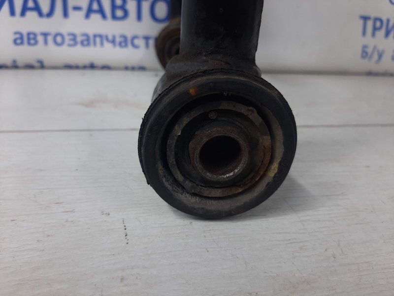 Рычаг передний верхний левый Toyota Prado 2002-2009 4861060050 (Арт. 35997) Рычаг передний верхний левый Toyota Prado 2002-2009 4861060050 (Арт. 35997)