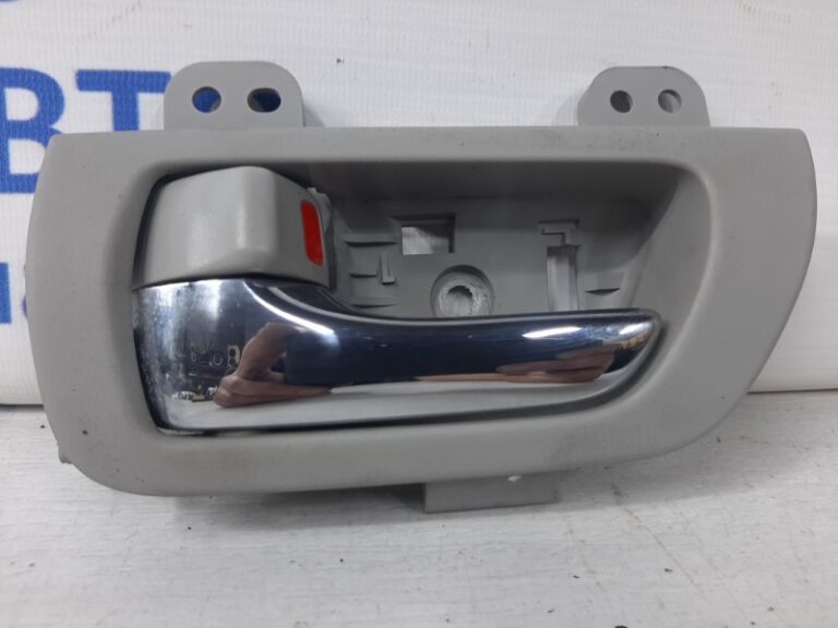 Ручка двери внутреняя задняя левая Lexus RX 350 2003-2009 6920848010B0 (Арт. 36237)