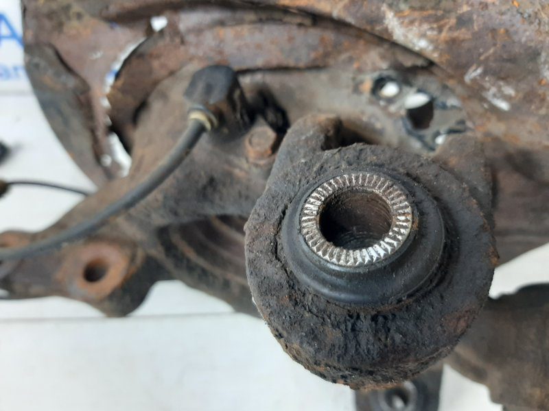 Цапфа задняя правая со ступицей Lexus RX 350 2003-2009 4230448031 (Арт. 36448) Цапфа задняя правая со ступицей Lexus RX 350 2003-2009 4230448031 (Арт. 36448)