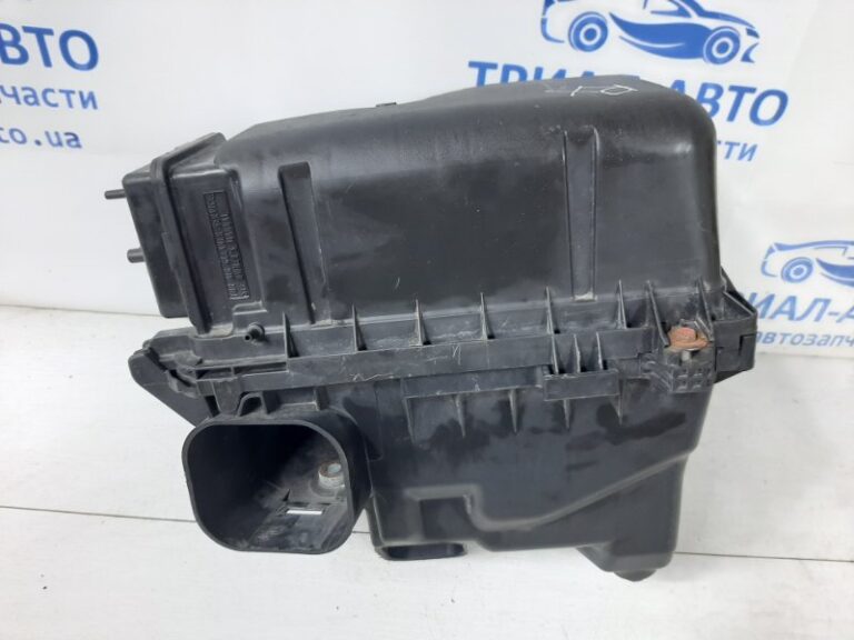 Корпус воздушного фильтра Lexus RX 350 2003-2009 1770120070 (Арт. 36550)
