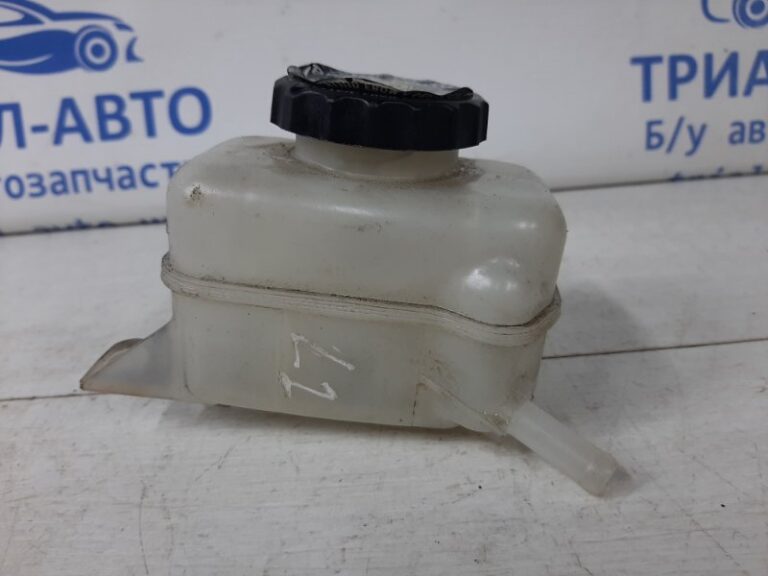 Бачок главного тормозного цилиндра Lexus RX 350 2003-2009 4722048020 (Арт. 36558)