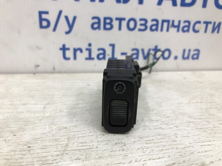 Кнопки управления Mitsubishi Outlander 2003-2007 MR190954 (Арт. 37155)