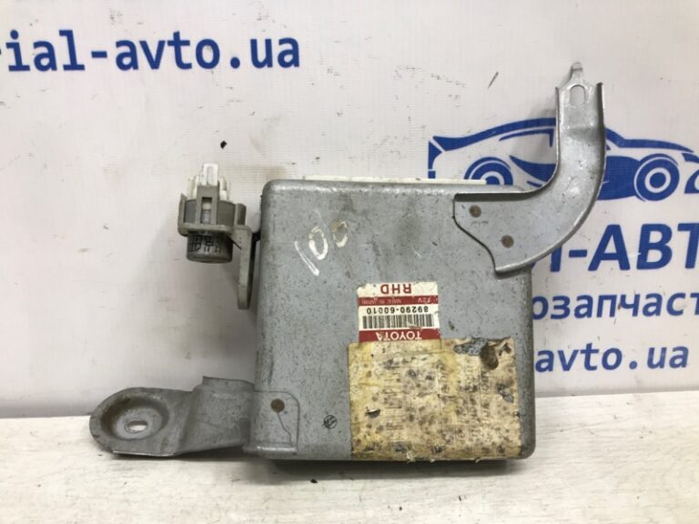 Блок управления Toyota Land Cruiser 1998-2007 8929060010 (Арт. 6748)