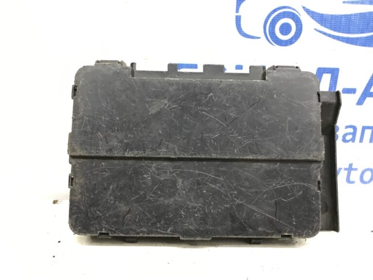 Блок управления Toyota Land Cruiser 1998-2007 8279160011 (Арт. 6759)