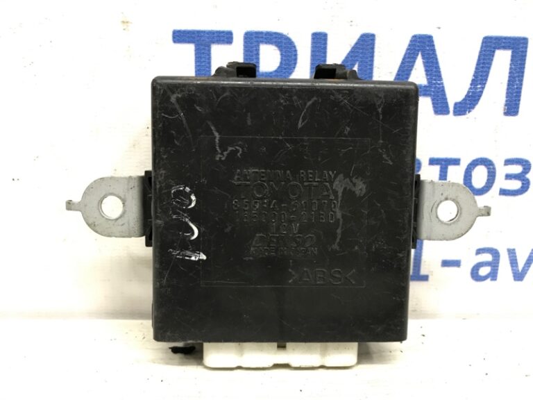 Блок управления Toyota Land Cruiser 1998-2007 8591460070 (Арт. 6780)