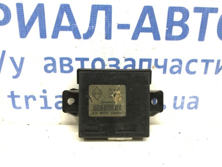 Блок управлеения противоугонной системой Renault Megane 2008-2016 4M5418R0A (Арт. 37237)