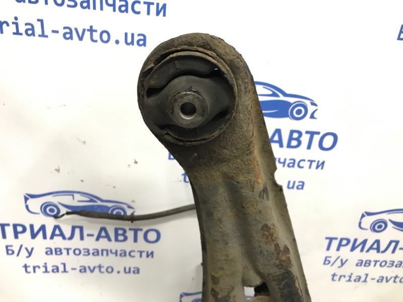 Рычаг задней подвески продольный правый Mitsubishi Lancer 2003-2009 MR519134 (Арт. 37373) Рычаг задней подвески продольный правый Mitsubishi Lancer 2003-2009 MR519134 (Арт. 37373)