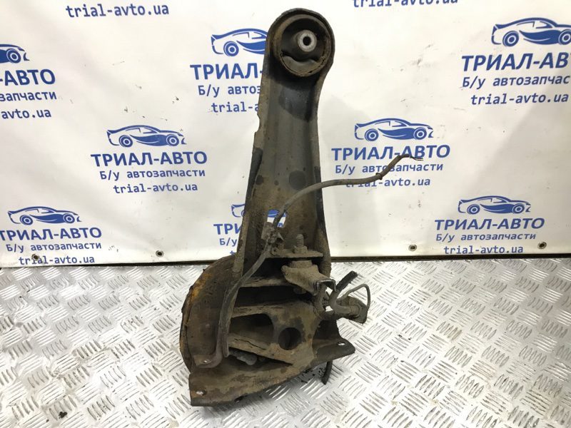 Рычаг задней подвески продольный правый Mitsubishi Lancer 2003-2009 MR519134 (Арт. 37373) Рычаг задней подвески продольный правый Mitsubishi Lancer 2003-2009 MR519134 (Арт. 37373)