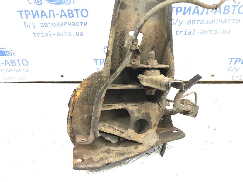 Рычаг задней подвески продольный правый Mitsubishi Lancer 2003-2009 MR519134 (Арт. 37373) Рычаг задней подвески продольный правый Mitsubishi Lancer 2003-2009 MR519134 (Арт. 37373)