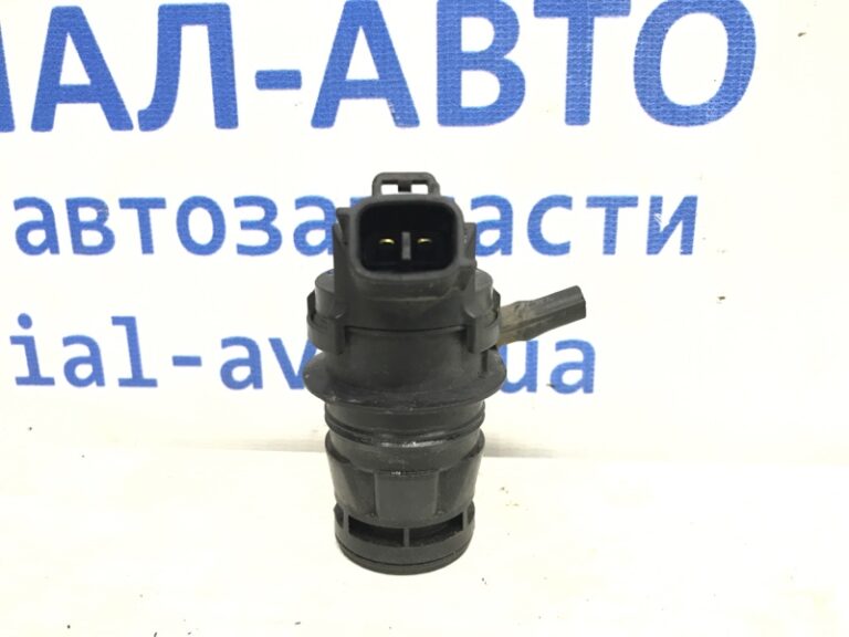 Насос омывателя стекла Toyota RAV 4 2005-2012 8533060160 (Арт. 37752)