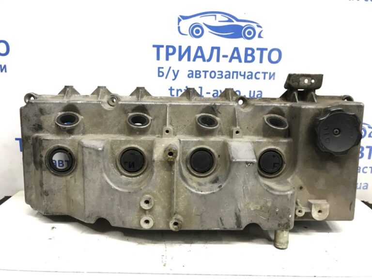 Крышка клапанная Mitsubishi Pajero Wagon 2006-2022 1035A718 (Арт. 37927)