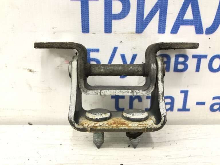 Петля крышки багажника KIA Sorento 2002-2009 79770-3E001 (Арт. 38019)