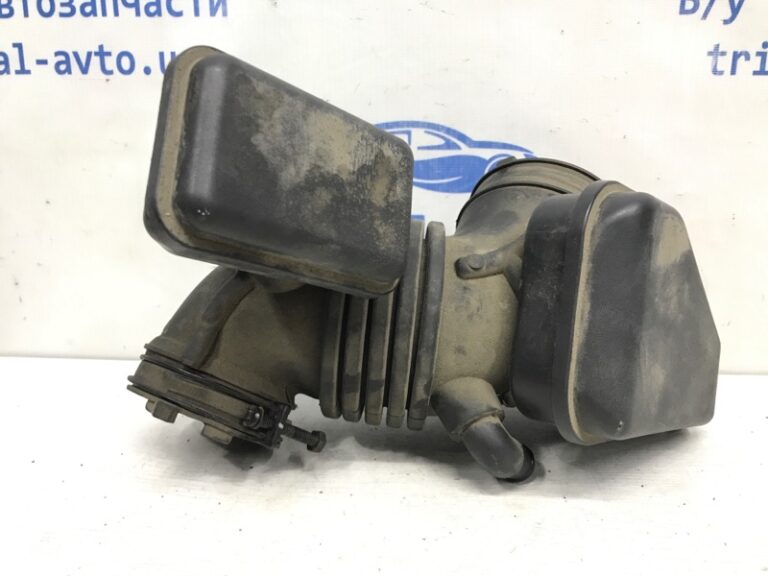 Патрубок воздушного фильтра Hyundai Santa fe 2005-2012 28138-2B100 (Арт. 38317)