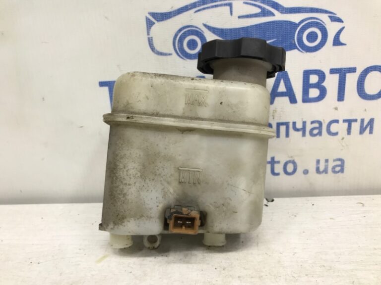 Бачок главного тормозного цилиндра Hyundai Santa fe 2005-2012 58511-2B500 (Арт. 38320)