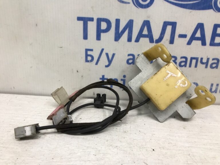 Блок управления Toyota Prado 2002-2009 8686060060B (Арт. 38576)