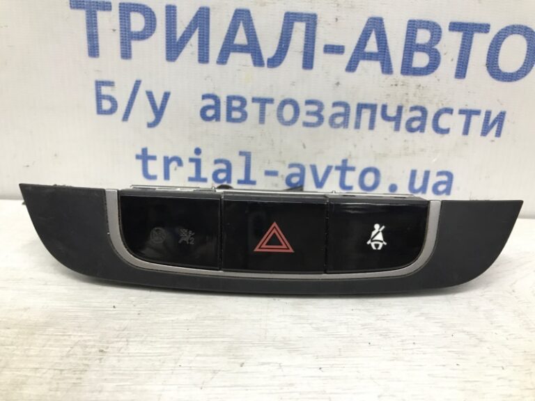 Кнопка аварийки Hyundai IX35 2010-2017 937902S000BLH (Арт. 38979)