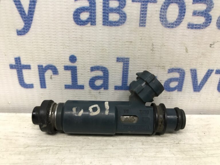 Форсунка топливная Toyota Land Cruiser 1998-2007 2325050040 (Арт. 39128)
