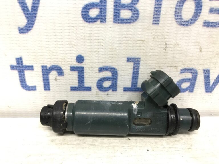 Форсунка топливная Toyota Land Cruiser 1998-2007 2325050040 (Арт. 39134)