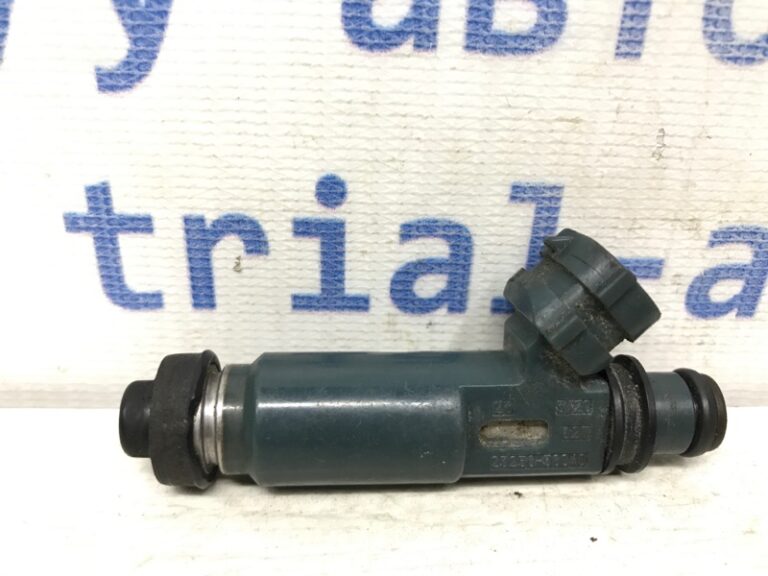 Форсунка топливная Toyota Land Cruiser 1998-2007 2325050040 (Арт. 39135)