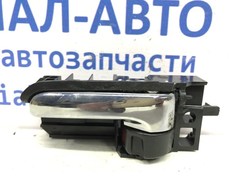 Ручка двери внутренняя левая Toyota Avensis 2003-2009 69206-05040-B0 (Арт. 39577)
