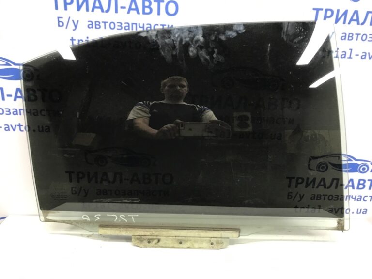 Стекло двери заднее правое Toyota Avensis 2003-2009 68103-05100 (Арт. 39659)