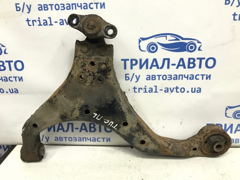 Рычаг левый Hyundai Tucson 2004-2009 545002E100 (Арт. 40000) Рычаг левый Hyundai Tucson 2004-2009 545002E100 (Арт. 40000)
