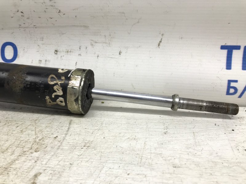 Амортизатор задний Toyota Avensis 2003-2009 4853009660 (Арт. 40026) Амортизатор задний Toyota Avensis 2003-2009 4853009660 (Арт. 40026)