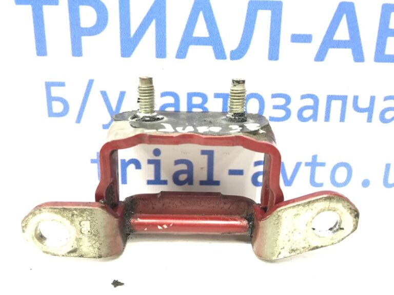 Петля двери задней правой Nissan Juke 2010-2019 824001KA0A (Арт. 40074)