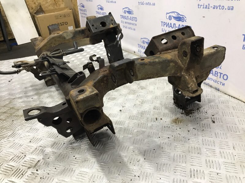 Балка передней подвески Mitsubishi Pajero Wagon 1999-2006 MR448101 (Арт. 54647) Балка передней подвески Mitsubishi Pajero Wagon 1999-2006 MR448101 (Арт. 54647)