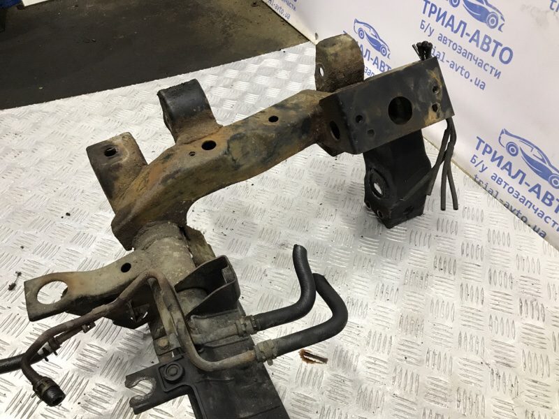 Балка передней подвески Mitsubishi Pajero Wagon 1999-2006 MR448101 (Арт. 54647) Балка передней подвески Mitsubishi Pajero Wagon 1999-2006 MR448101 (Арт. 54647)