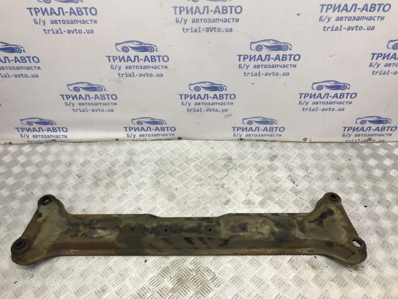 Балка поперечная Mitsubishi Pajero Wagon 2000-2006 MR519478 (Арт. 54649) Балка поперечная Mitsubishi Pajero Wagon 2000-2006 MR519478 (Арт. 54649)